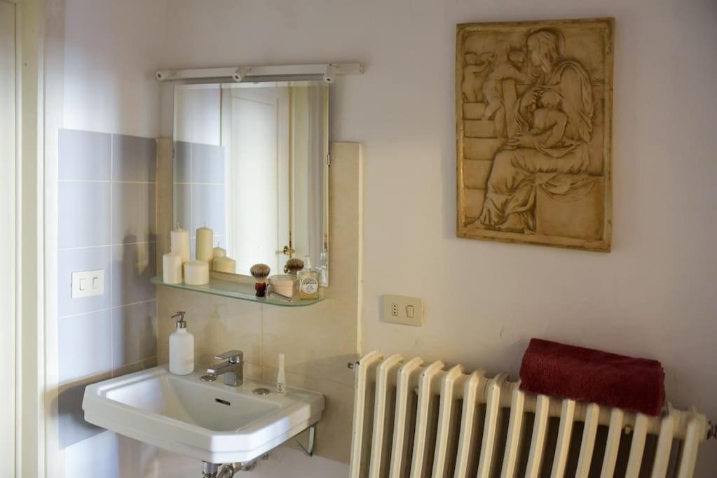 Cozy Apartment With Private Garden - City Center - Florença Exterior foto